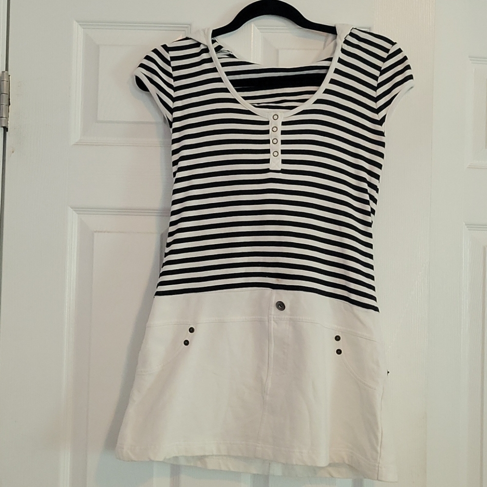 Ambiance Apparel Tunic dress with hood